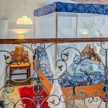 Bed and breakfast Casa El Siroco 3*